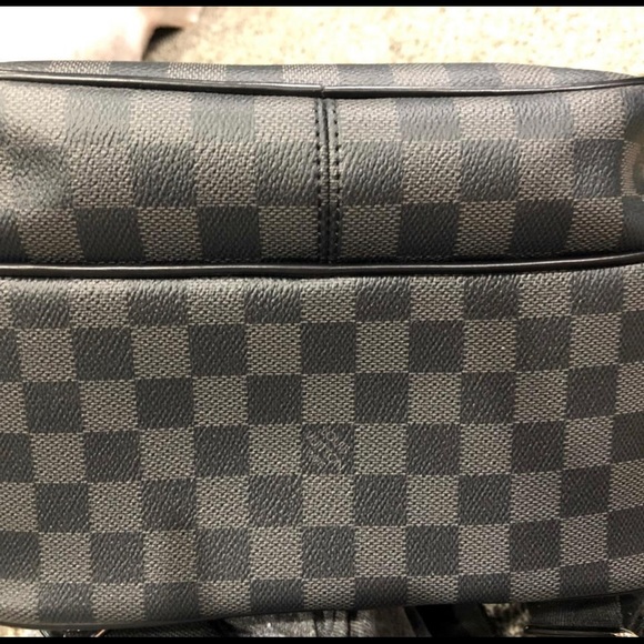 LV MICHAEL BACKPACK - Picture 7 of 8